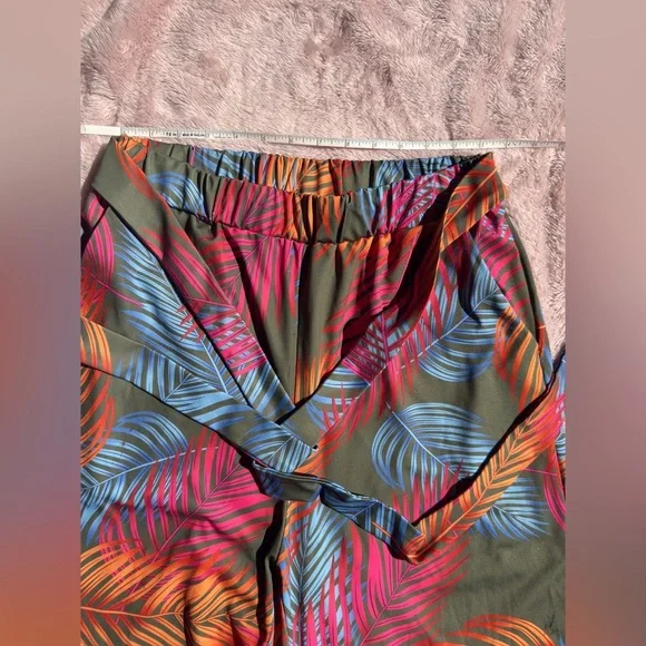 Tropical Leaf Print Wide-Leg Pants | Vacation Beach Lounge - Picture 4 of 7